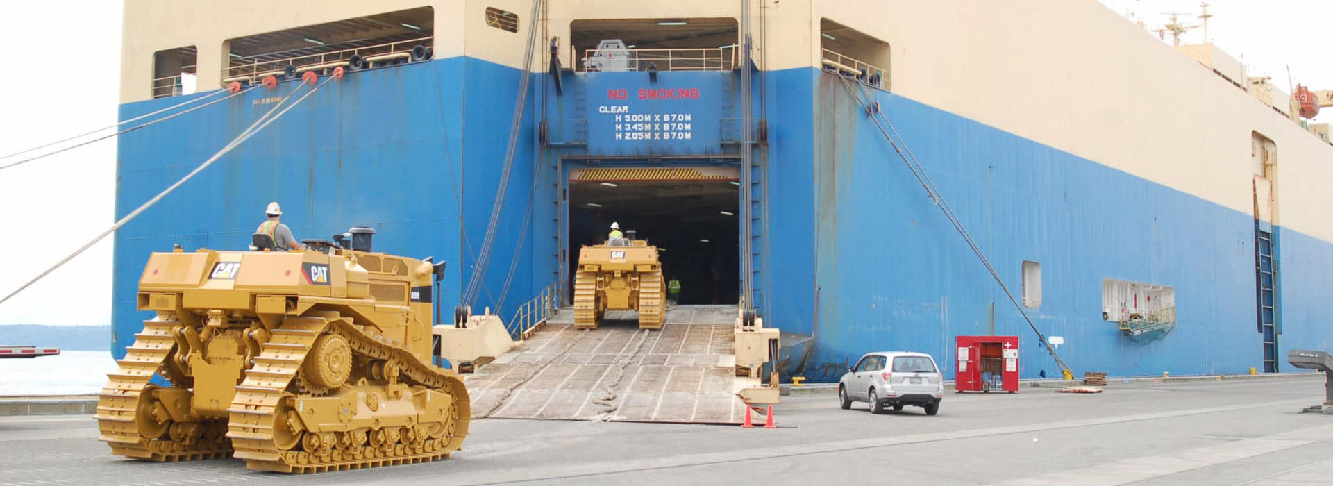 Heavy equipment Ro-Ro shipping